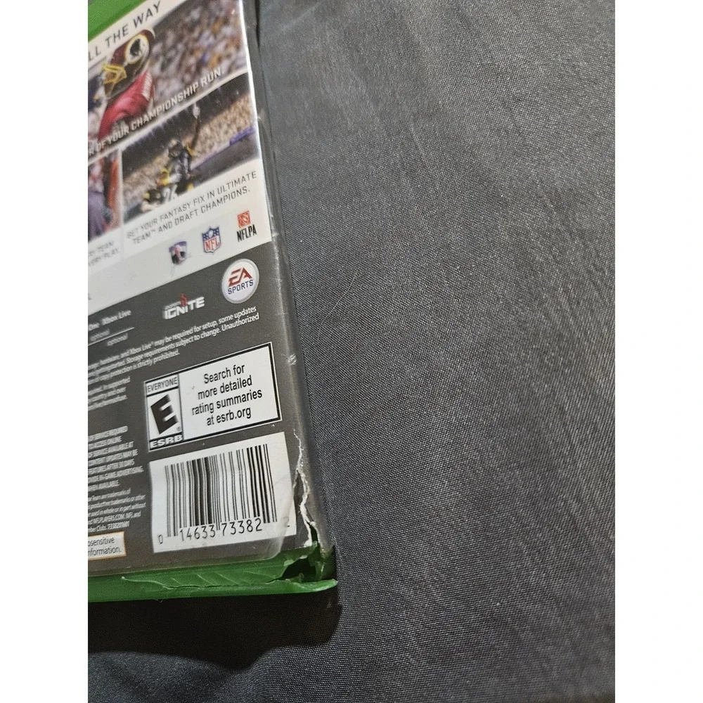 Madden NFL 17 Xbox One EA Sports Football Game Rob Gronkowski Cover 014633733822